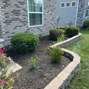 Flower Bed Weeding by QK landscaping reviewed on July 21, 2022