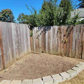 Flower Bed Weeding by Rebecca Montague reviewed on October 19, 2022