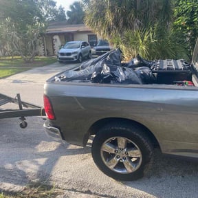 Leaf Removal by Ultimate Landscape Contractor reviewed on April 15, 2025