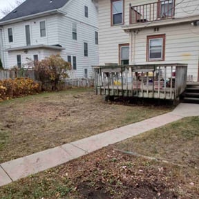 Leaf Removal by Serrano's House Care reviewed on July 22, 2022