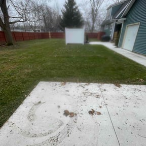 Leaf Removal by Taylorscapes INC reviewed on July 6, 2025
