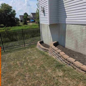 Flower Bed Weeding by Tefel rivera reviewed on April 13, 2025