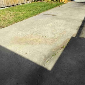 Weeding by BRDOC - Lawn Care reviewed on March 31, 2023