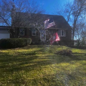 Leaf Removal by Carr Enterprises WNY reviewed on May 18, 2022