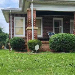 Bush Trimming by Cornerstone landscape & design reviewed on October 21, 2022