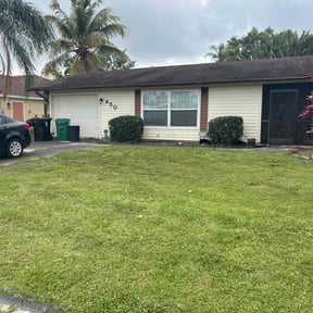 Bush Trimming by PerfectCutLawn reviewed on September 8, 2024