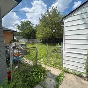 Cleanups by Friend's Lawns reviewed on October 4, 2022
