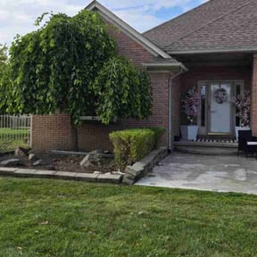 Flower Bed Weeding by Grass cutters inc reviewed on June 15, 2022