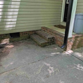 Cleanups by Elegant Lawn &amp; Landscaping LLC reviewed on May 22, 2025