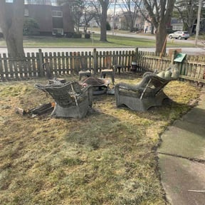 Leaf Removal by Uno Drywall and Painting Services ,LLC dba Franklin McCarter reviewed on May 13, 2022