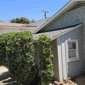 Bush Trimming by Cronley Landscaping reviewed on May 31, 2022