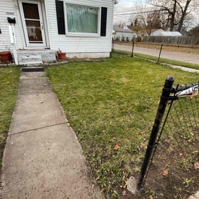 Leaf Removal by Jz landscape construction llc reviewed on July 18, 2022