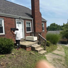 Flower Bed Weeding by Solid Cleaning and construction reviewed on May 7, 2025