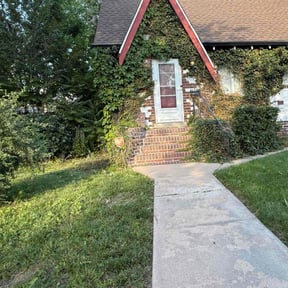 Weeding by Backbreakers LLC reviewed on May 8, 2025