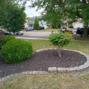 Flower Bed Weeding by 10 yards lawnmowing reviewed on June 25, 2022