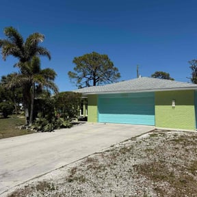 Bush Trimming by Kievs Cleaning Service llc reviewed on May 24, 2022