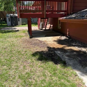 Leaf Removal by Robbie Laubenstein reviewed on November 9, 2022