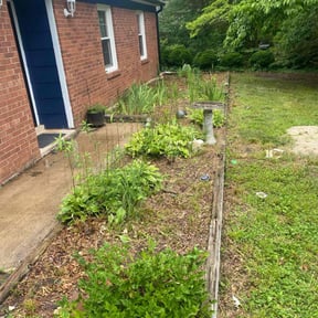 Flower Bed Weeding by Electric Cut Lawn Care LLC reviewed on December 20, 2024