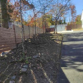 Leaf Removal by Greg's gardens reviewed on May 27, 2025