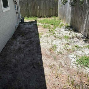 Leaf Removal by Logic Landscaping LLC reviewed on July 26, 2025