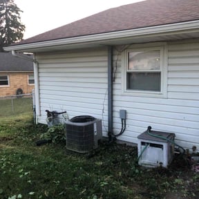Flower Bed Weeding by Dominic's Lawncare LLC reviewed on July 11, 2025