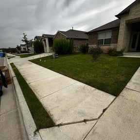 Cleanups by AJ Landscaping & More reviewed on October 12, 2022