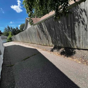 Flower Bed Weeding by Turf and Grounds reviewed on August 26, 2024