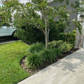Flower Bed Weeding by Mow & Go reviewed on June 4, 2022