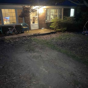 Leaf Removal by D&k Taylor lawn care reviewed on May 11, 2022