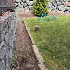 Bush Trimming by Escobar Landscaping reviewed on May 28, 2022