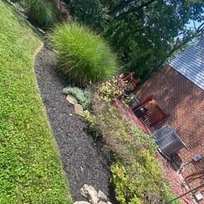 Flower Bed Weeding by Fat Cat Landscaping reviewed on February 27, 2022