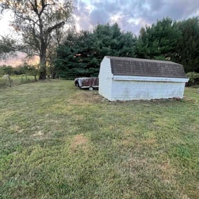 Cleanups by DeBaun Lawn Care reviewed on May 31, 2022