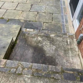 Leaf Removal by Javier's Lawn Care Services reviewed on April 18, 2022