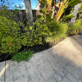 Leaf Removal by Hernandez Landscaping reviewed on January 28, 2025