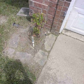 Flower Bed Weeding by K&G Lawn and Garden Services reviewed on April 24, 2025
