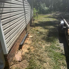 Cleanups by American lawn care reviewed on July 22, 2022