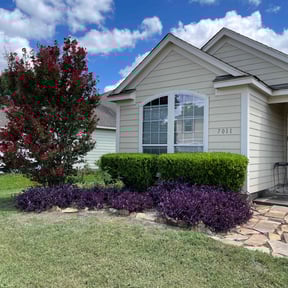Flower Bed Weeding by Cuttas Landscaping & Lawn Services reviewed on January 25, 2022