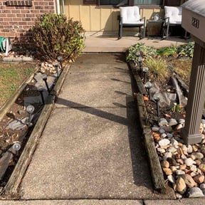 Flower Bed Weeding by King Green All Purpose Landscaping reviewed on March 11, 2022