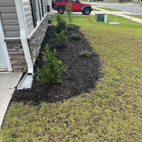 Flower Bed Weeding by Isaiah's Custom Cutz reviewed on April 6, 2022