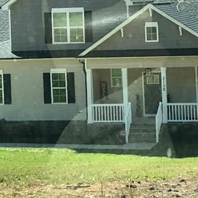 Bush Trimming by Nicholas  Garbooshian reviewed on August 3, 2022