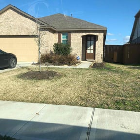Flower Bed Weeding by J's Lawn and Landscaping reviewed on May 23, 2022