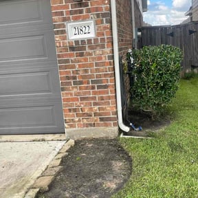 Weeding by Green Garden The Woodlands reviewed on September 21, 2021