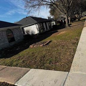 Leaf Removal by NMH Renovations&amp;landscaping LLC reviewed on May 12, 2025