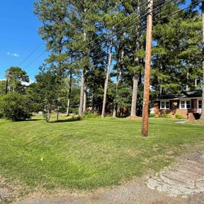 grass cutting by Scotton landscaping reviewed on August 15, 2025