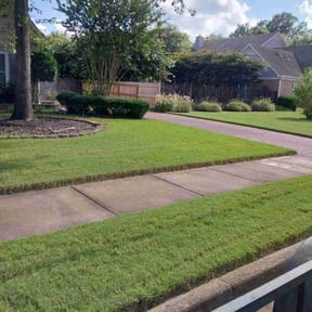 residential landscaping by Vaquero Hills Landscaping llc. reviewed on August 19, 2025