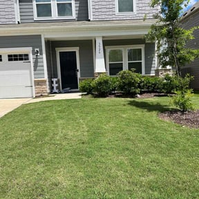 residential landscaping by Big Daddy’s Lawn Care reviewed on August 19, 2025