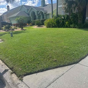 residential landscaping by Yard Hero reviewed on August 19, 2025