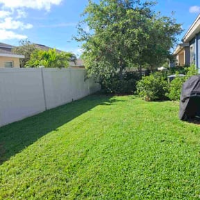 yard service by RTH Lawn Service &amp; Landscaping LLC reviewed on December 19, 2025