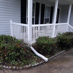 Bush Trimming by Running Circles Lawn Care services reviewed on August 17, 2025