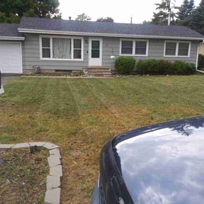 Bush Trimming by Osell Lawn Care LLC reviewed on May 8, 2023